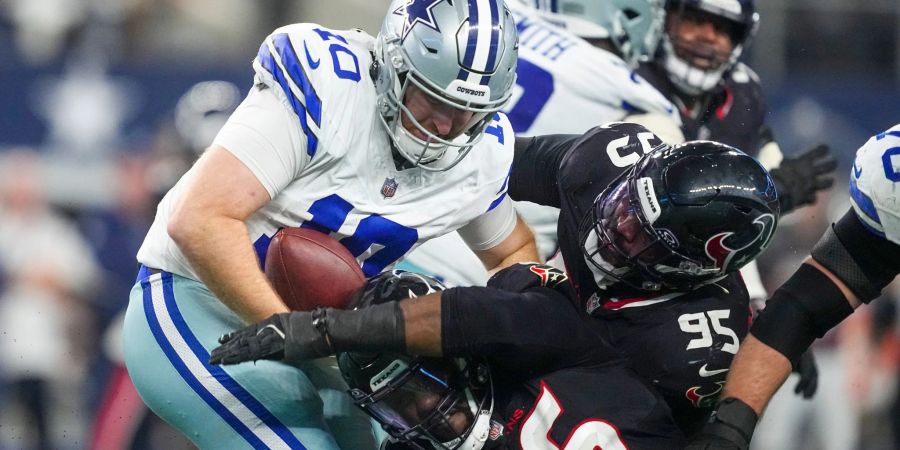 Cowboys-Quarterback Cooper Rush erlebte mit fünf Sacks einen schmerzhaften Abend.