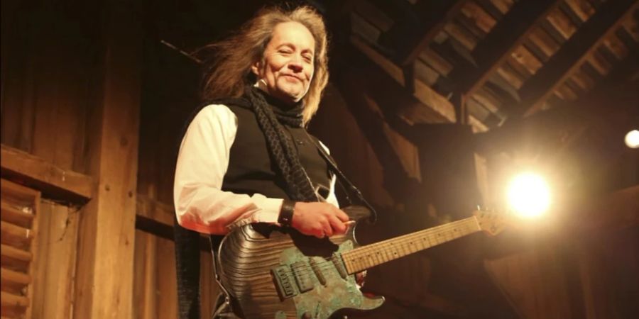 Jake E. Lee