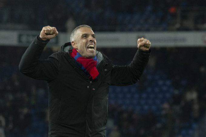 Fabio Celestini jubelt nach dem Sieg des FC Basel gegen Servette. Fabio FC Basel