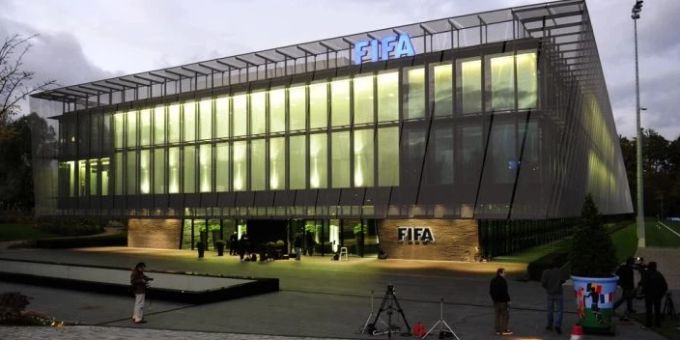 Zürich - Zügelt die Fifa bald aus der Schweiz weg?