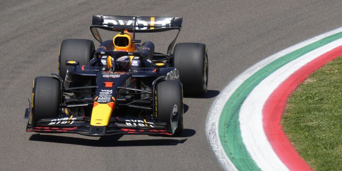 Max Verstappen (Red Bull) beim Qualifying zum Imola-GP der Formel 1. Formel 1 Verstappen Imola