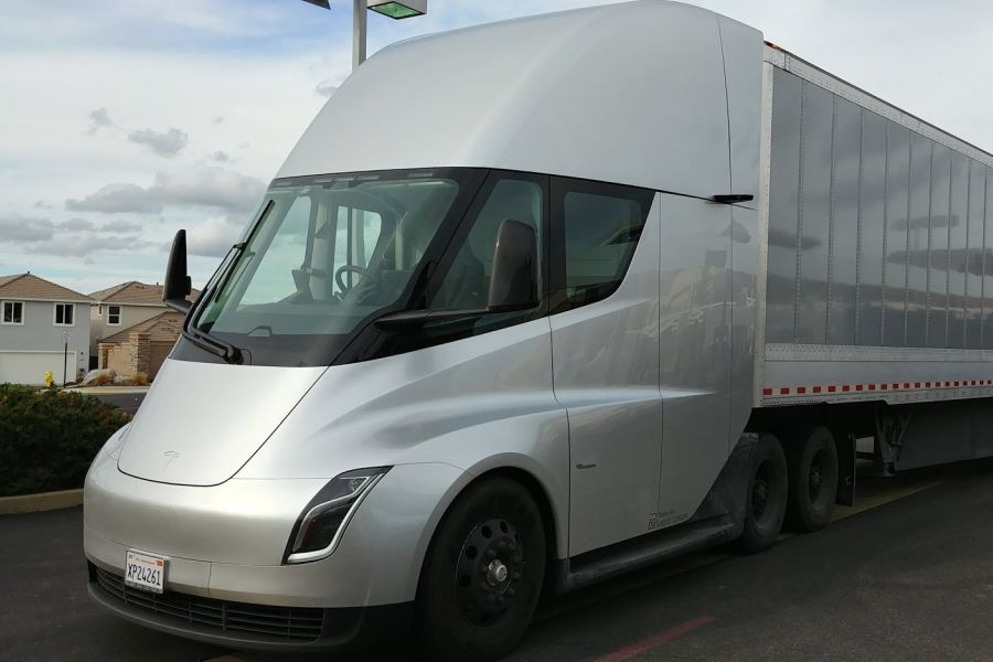 Tesla Semi