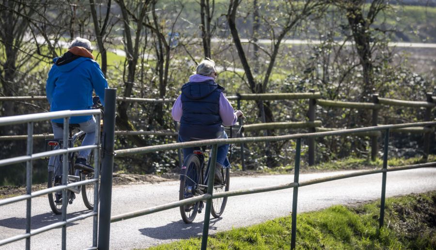 Bei Briefen an Ehepartner sollen künftig beide Namen erwähnt werden.