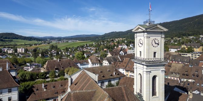 Delsberg Kirchturm Drohnenaufnahme