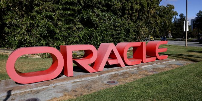 Oracle Logo