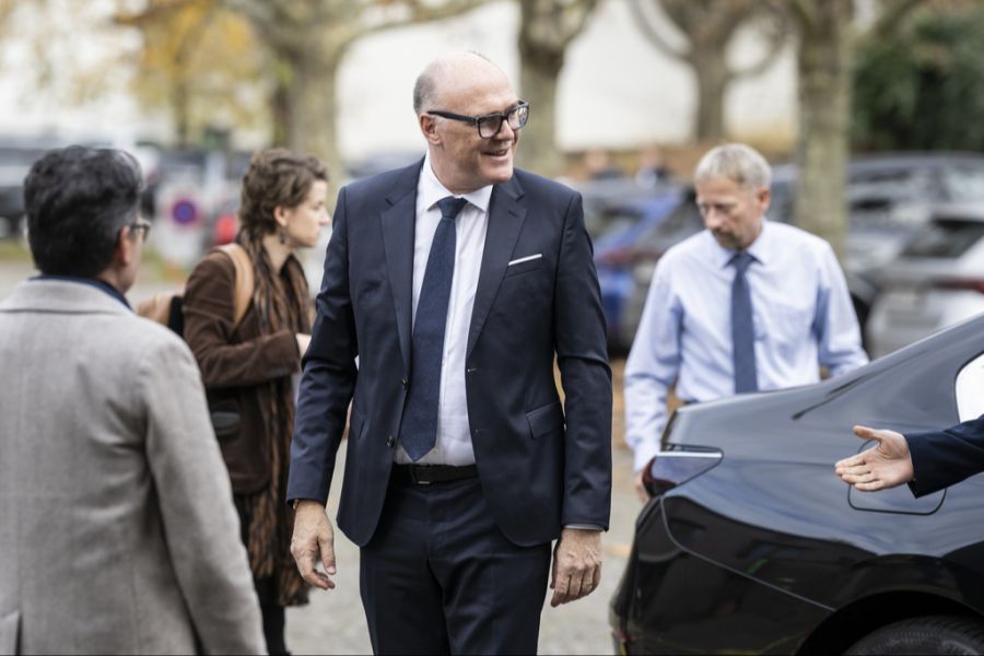 Deshalb will Martin Pfister die Zahl der Kampfjets vorerst von 36 auf 30 reduzieren.