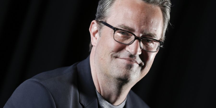 ARCHIV - Matthew Perry im Jahr 2015. Foto: Brian Ach/AP/dpa/Archivbild