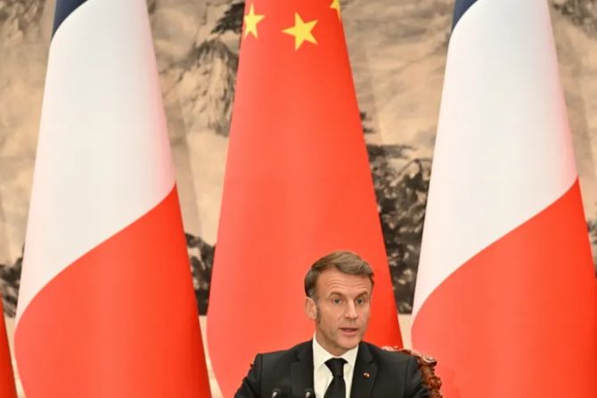 Emmanuel Macron China