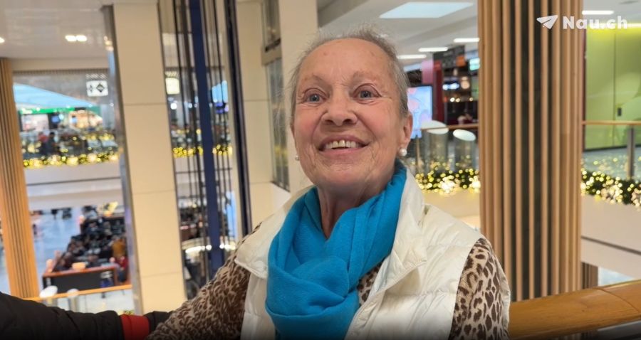 Judith (72) würde bis zu acht Franken für ein Kafi Crème zahlen.