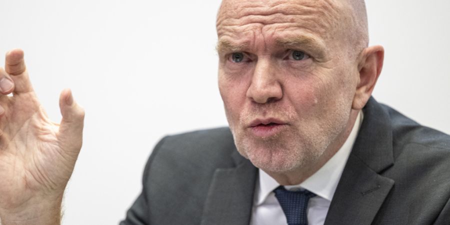 Zu wenig Kontrolle: Der Zürcher Kantonsrat Benno Scherrer (GLP), Präsident der Parlamentarischen Untersuchungskommission zur Datenleck-Affäre, kritisierte bei der Präsentation des S...