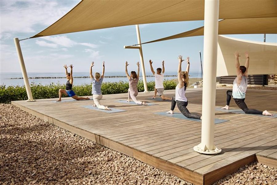 Menschen beim Yoga