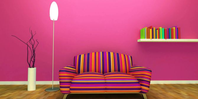 Pinke Wand, Sofa