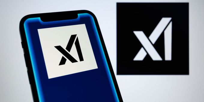 Der KI-Chatbot gehört zu Musks Firma xAI. (Archivbild) Chatbot