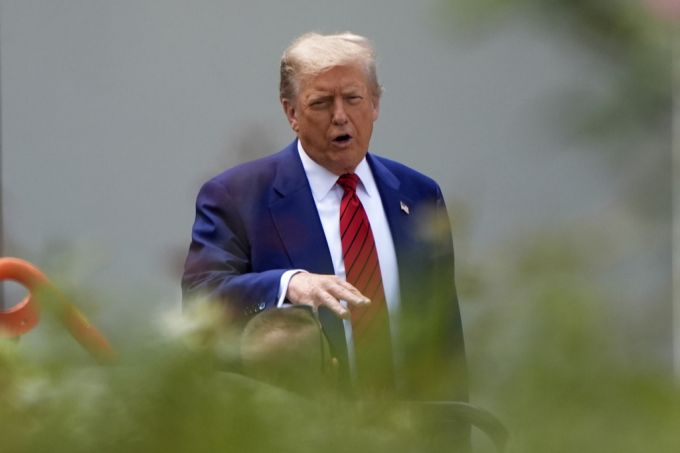 Donald Trump kündigt eine Ansprache an die Nation an. a