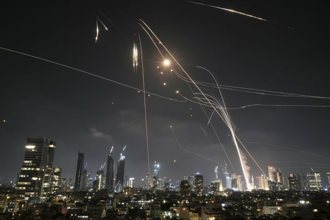 Iran hat mit dem Gegenschlag auf Israel begonnen. Israel Iran