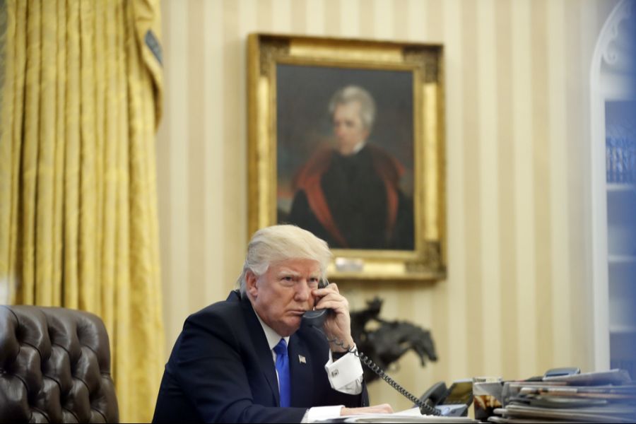 Trump habe am Telefon «viele Fragen gestellt», sagt die Schweizer Bundesrätin nun.
