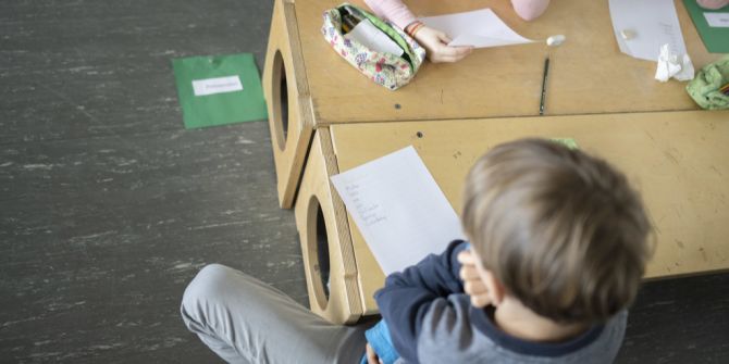 Schüler bei Arbeit