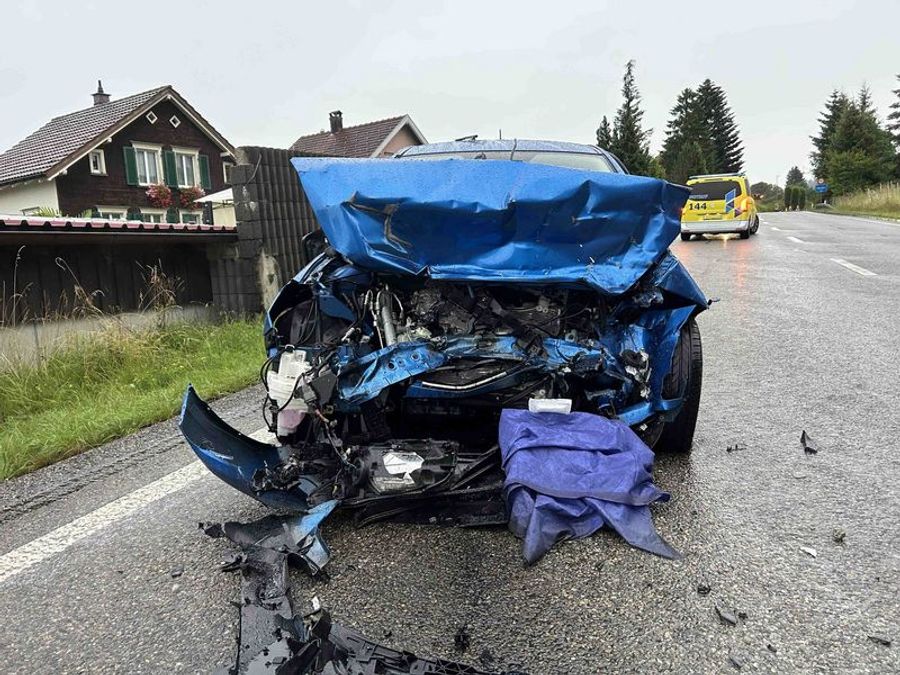 An den Fahrzeugen entstand Sachschaden.