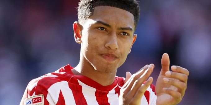 Jobe Bellingham möchte vom AFC Sunderland zu Borussia Dortmund wechseln. Jobe Bellingham möchte vom AFC Sunderland zu Borussia Dortmund wechseln.