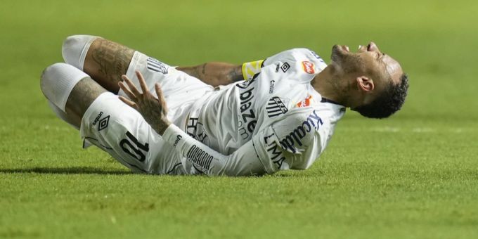 Neymar hat sich erneut eine Verletzung zugezogen. Neymar