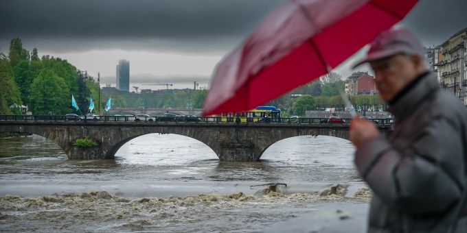 Nach dem Unwetter in Italien ist die Gefahr noch nicht gebannt. Unwetter