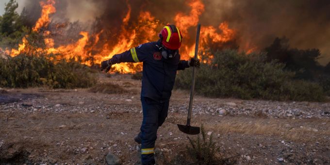 Schon letztes Jahr kam es in Griechenland zu vielen Bränden wegen der hohen Temperaturen. (Archivbild) Schon letztes Jahr kam es in Griechenland zu vielen Bränden wegen der hohen Temperaturen.