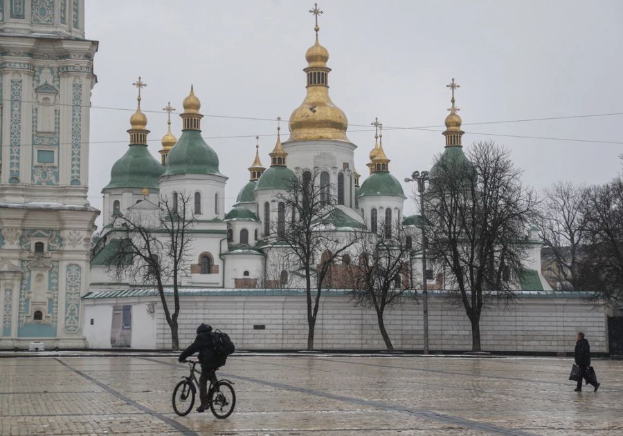 Einige ukrainische Männer tauchen jetzt unter.