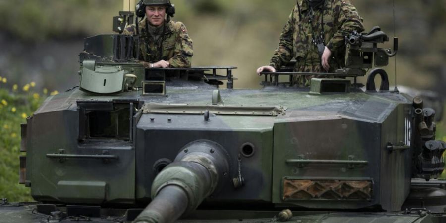Im Raum Nordwestschweiz üben rund 3500 Angehörige der Schweizer Armee die Mobilmachung sowie gemeinsam mit zivilen Behörden die Abwehr hybrider Bedrohungen und militärischer Gewalt....