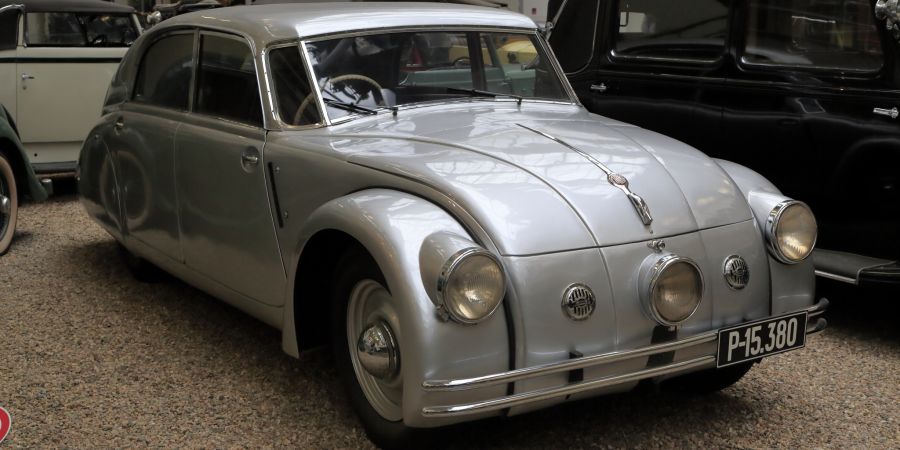 Tatra 77