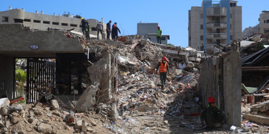 Innerhalb weniger Sekunden wurden ganze Stadtviertel zerstört.