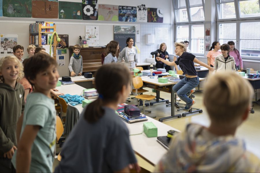 Luzern spricht von 86 offenen Stellen.