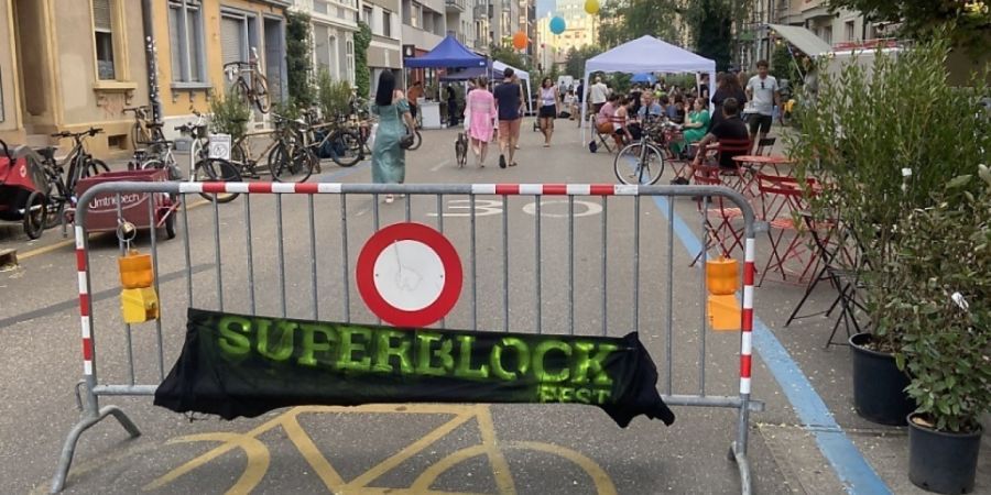 Die Basler Regierung will im ersten Quartal 2027 entscheiden, wie es mit Superblocks weitergehen soll. (Archivbild)
