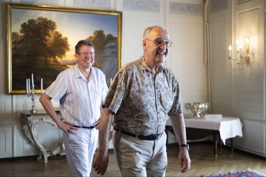 Energieminister Albert Rösti (links) und Bundespräsident Guy Parmelin trugen kurze Ärmel.