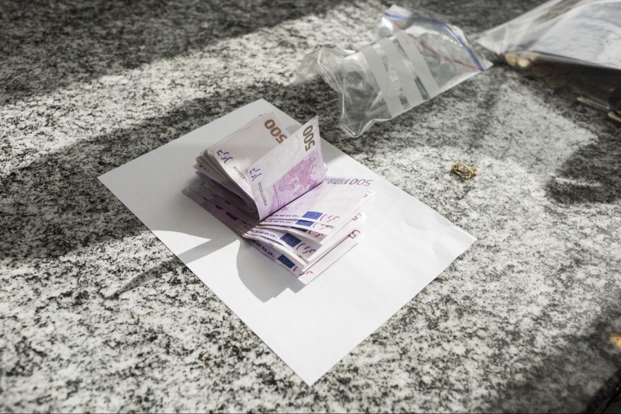 Der Mann entschied sich für die freiwillige Ausreise – mit einer Zahlung von 6000 Euro.