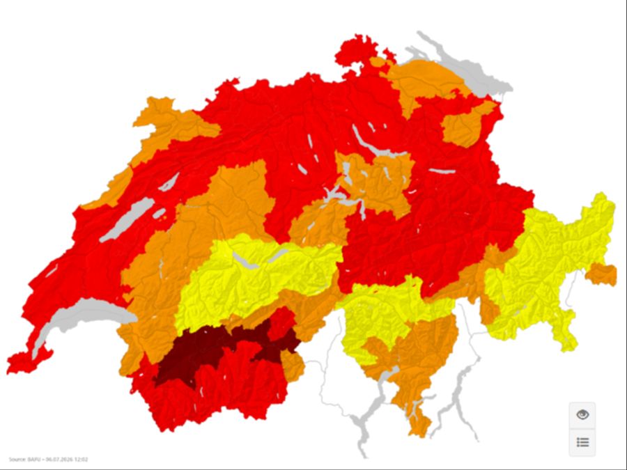 Fast in der ganzen Schweiz gilt derzeit Waldbrandgefahr der Stufe 4 von 5. Im Wallis wurde sogar die höchste Gefahrenstufe ausgerufen.