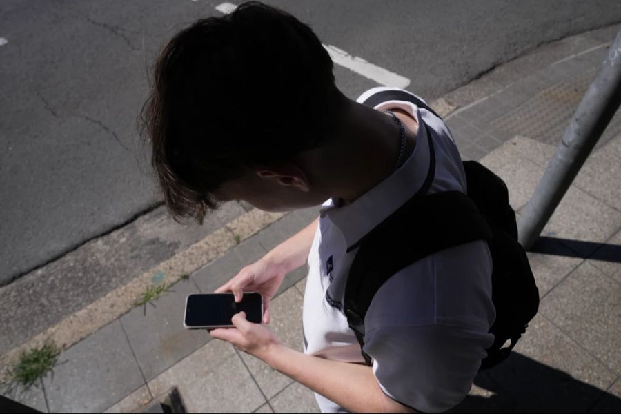 Deutsche Jugendliche verbringen im internationalen Vergleich besonders viel Zeit mit Tiktok, Computerspielen und anderen digitalen Anwendungen. (Symbolbild)