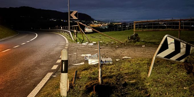 Am Auto entstand Totalschaden. Totalschaden