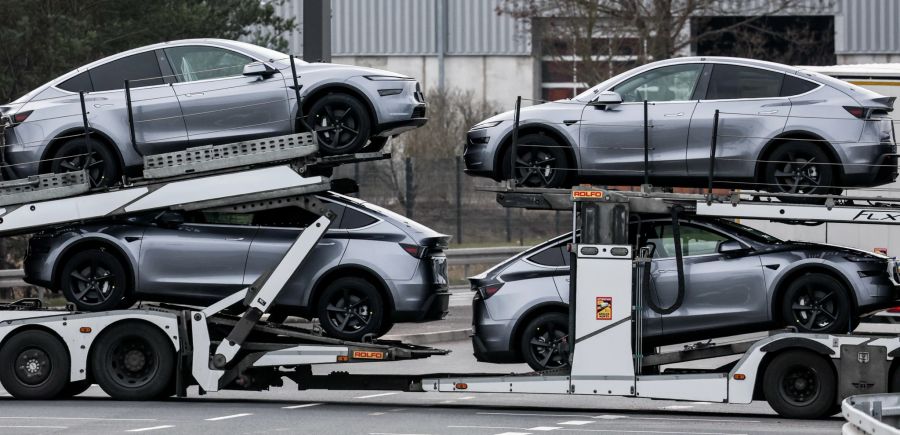 Durch frühere Zusatzzölle seien zum Teil die Kosten von Tesla selbst bei der Produktion in den USA gestiegen.