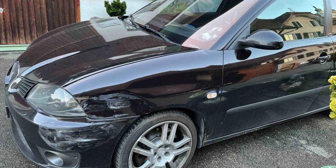 Seewen SO: Opel-Lenker entfernt sich nach Kollision mit einem Auto. Seewen SO