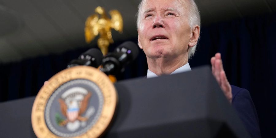 Kurz vor seinem Amtsabtritt hat Joe Biden weitere Milliarden-Hilfen für die Verteidigung der Ukraine im Krieg gegen Russland angekündigt.