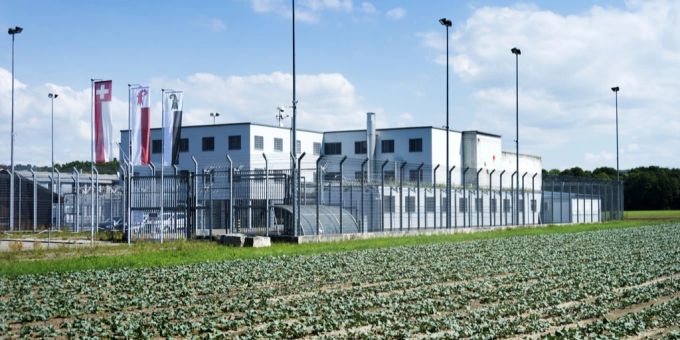 Schlechte Bedingungen und unzureichende medizinische Versorgung? Im Bässlergut befinden sich drei Insassen im Hungerstreik. (Archivbild) ausschaffungsgefängnis Bässlergut
