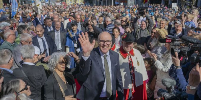 Bundesrat Martin Pfister wird in Baar ZG gefeiert. MArtin Pfister