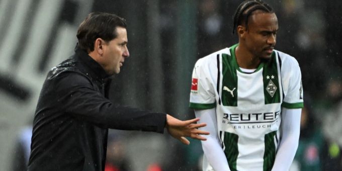 Gerardo Seoane und sein Joker Nathan Ngoumou, der Borussia Mönchengladbach lange fehlen wird. Borussia Mönchengladbach