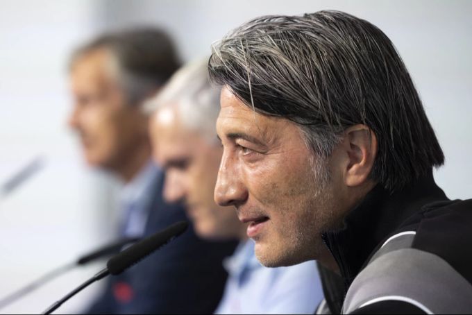 Murat Yakin an der Medienkonferenz vor der Rückreise in die Schweiz. EM 2024