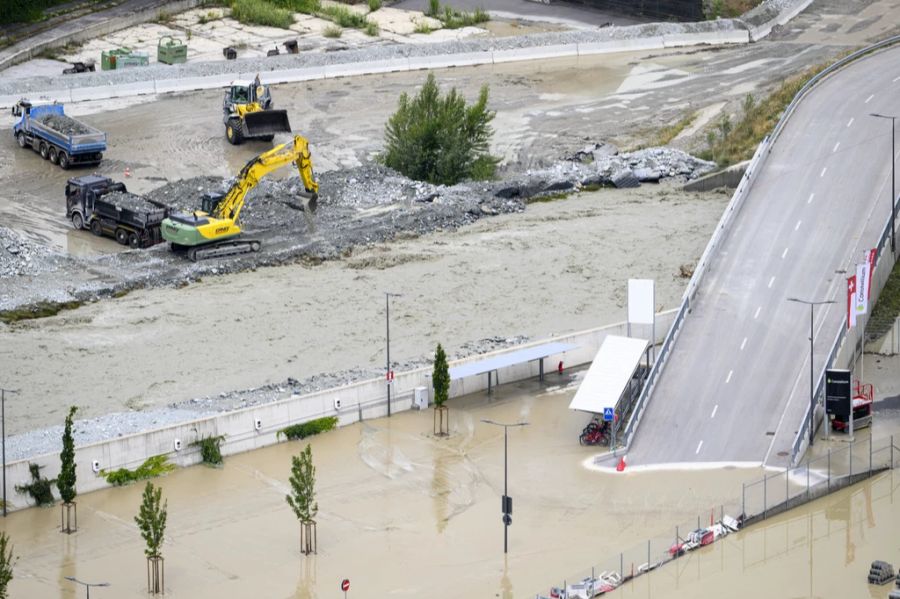 Bilder der Überschwemmung aus Saas-Grund.