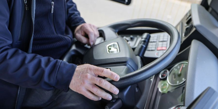 Im vergangenen Jahr verzeichnete die Berufsgruppe der Bus- und Strassenbahnfahrer einen starken Anstieg beim Fachkräftemangel.