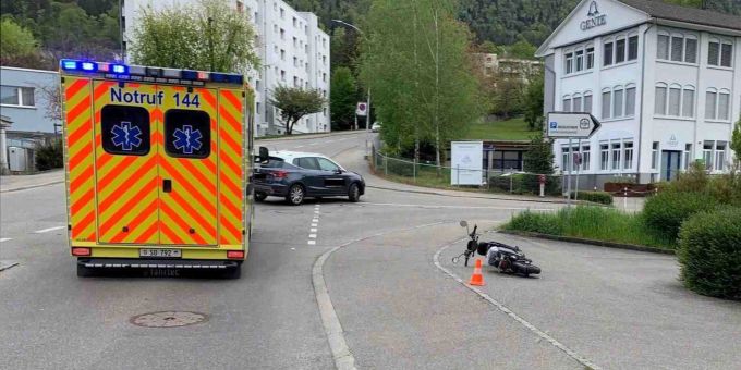 Grenchen SO - Lenkerin (57) eines Elektro-Rollers verletzt