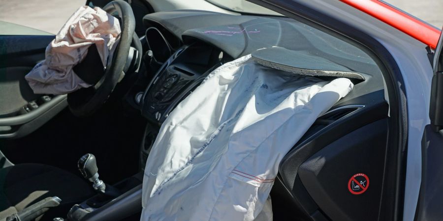 SRS Airbag ausgelöst