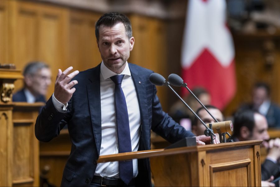 Pascal Schmid von der SVP findet deshalb: «Häusliche Gewalt ist ein Migrationsproblem.»