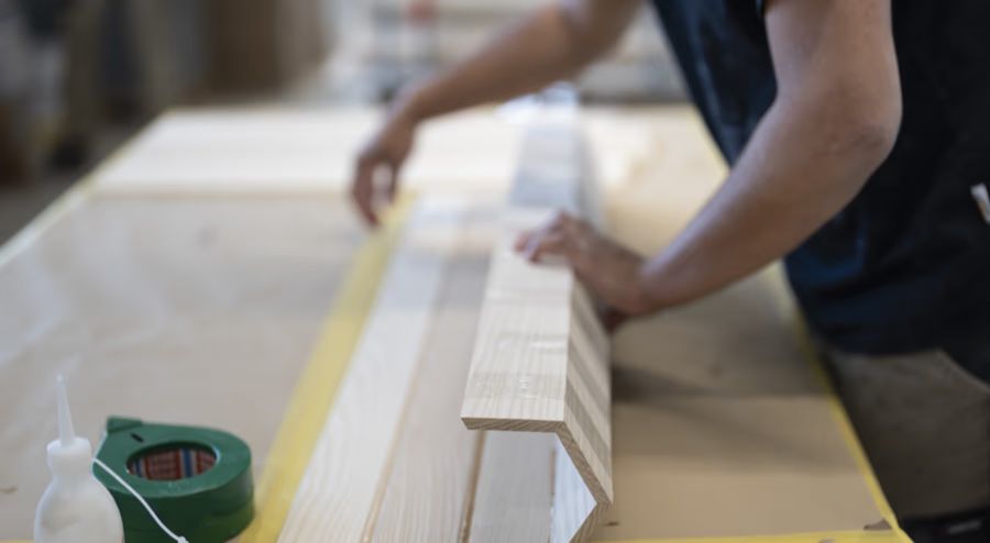 Betroffene sollen enger sozial beraten und begleitet werden als heute. Ziel ist die Stabilisierung der gesundheitlichen Situation und das Aufzeigen von Berufsperspektiven. (Symbolbild)